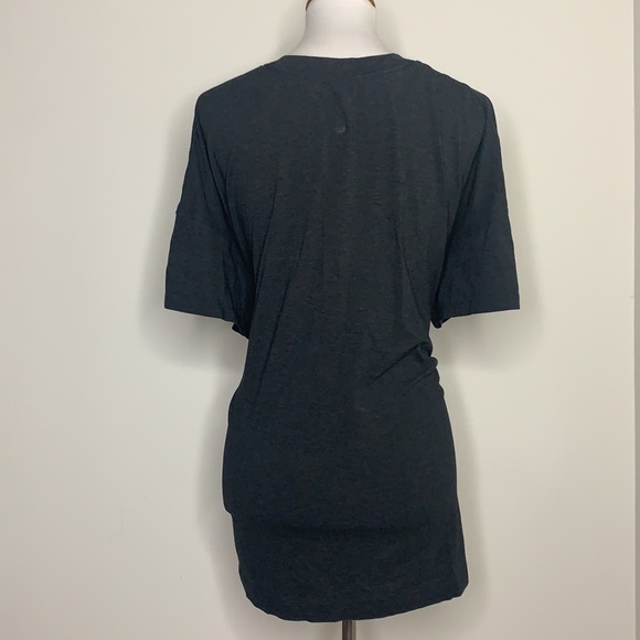 LULULEMON Heathered Black Side Tie V-Neck T-Shirt 10 - Picture 10 of 12